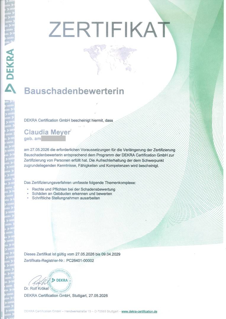 Zertifikat_Bauschadenbewertung_DEKRA_Claudia_Meyer_27.05.2026_web